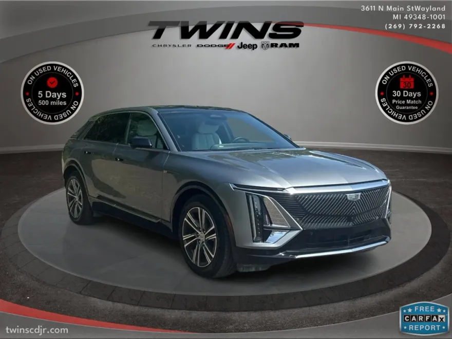 2024 Cadillac Lyriq Luxury photo 1
