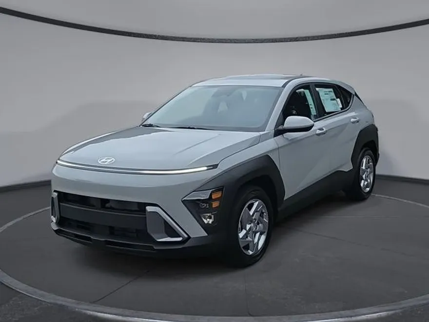 2026 Hyundai Kona SE photo 1
