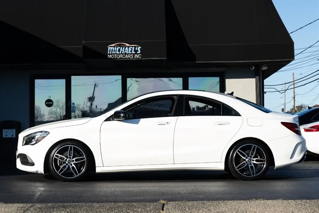 2019 Mercedes Benz CLA 250 4MATIC photo 1