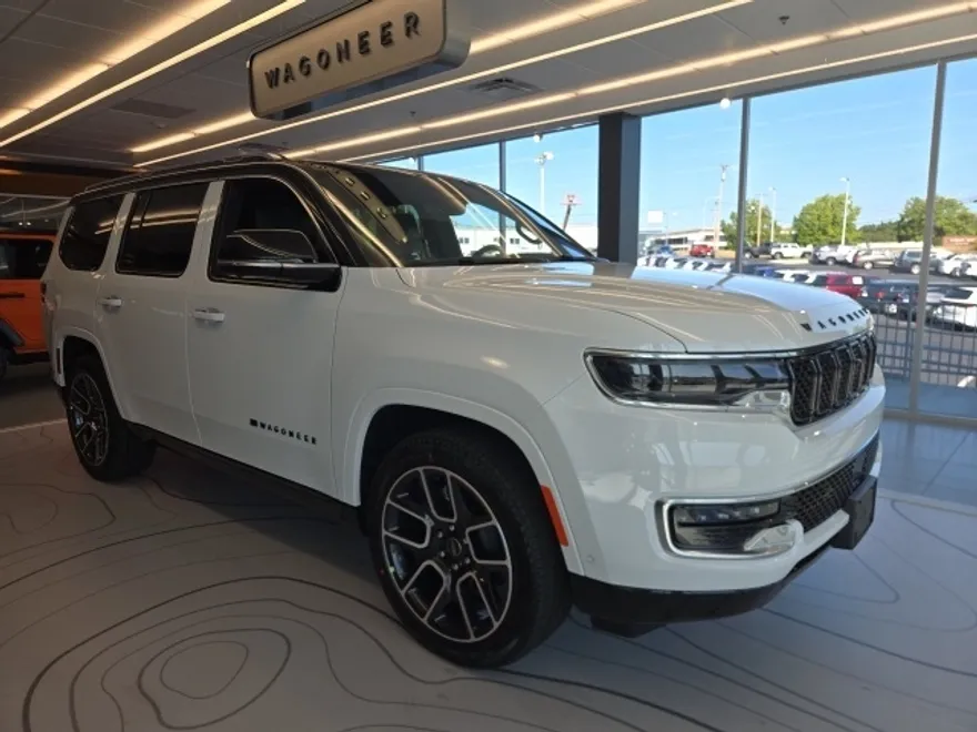 2025 Jeep Wagoneer Series III photo 1