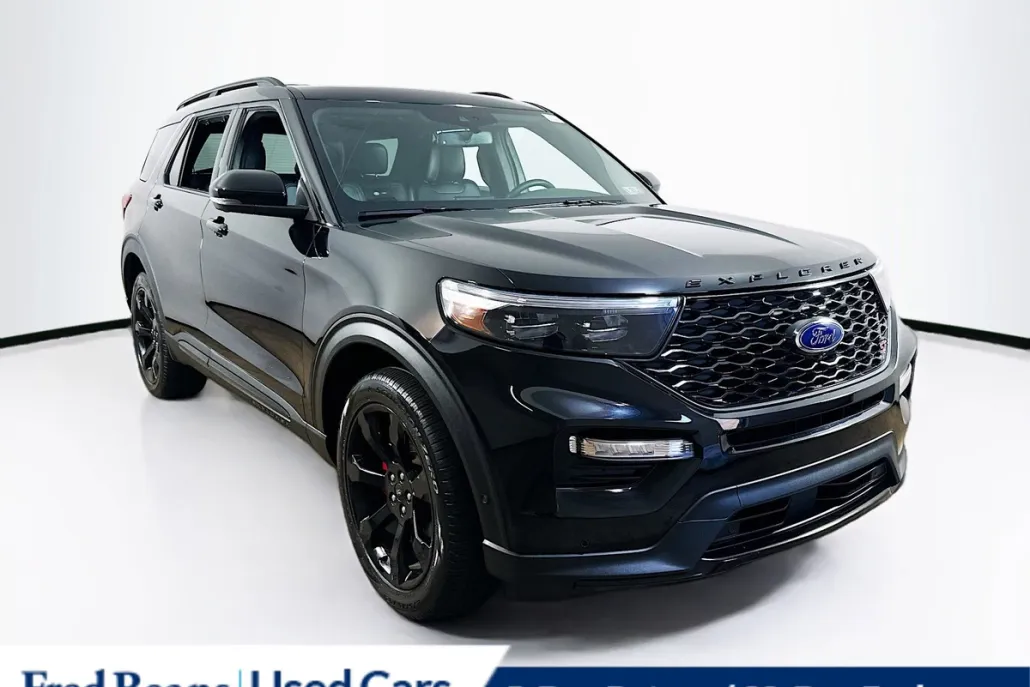 2022 Ford Explorer ST photo 1