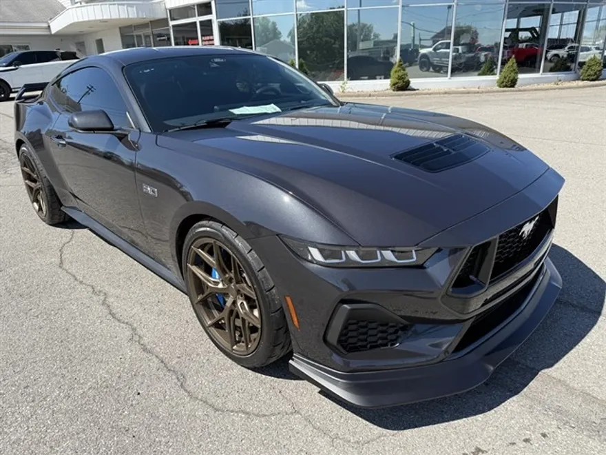 2024 Ford Mustang GT Premium photo 1