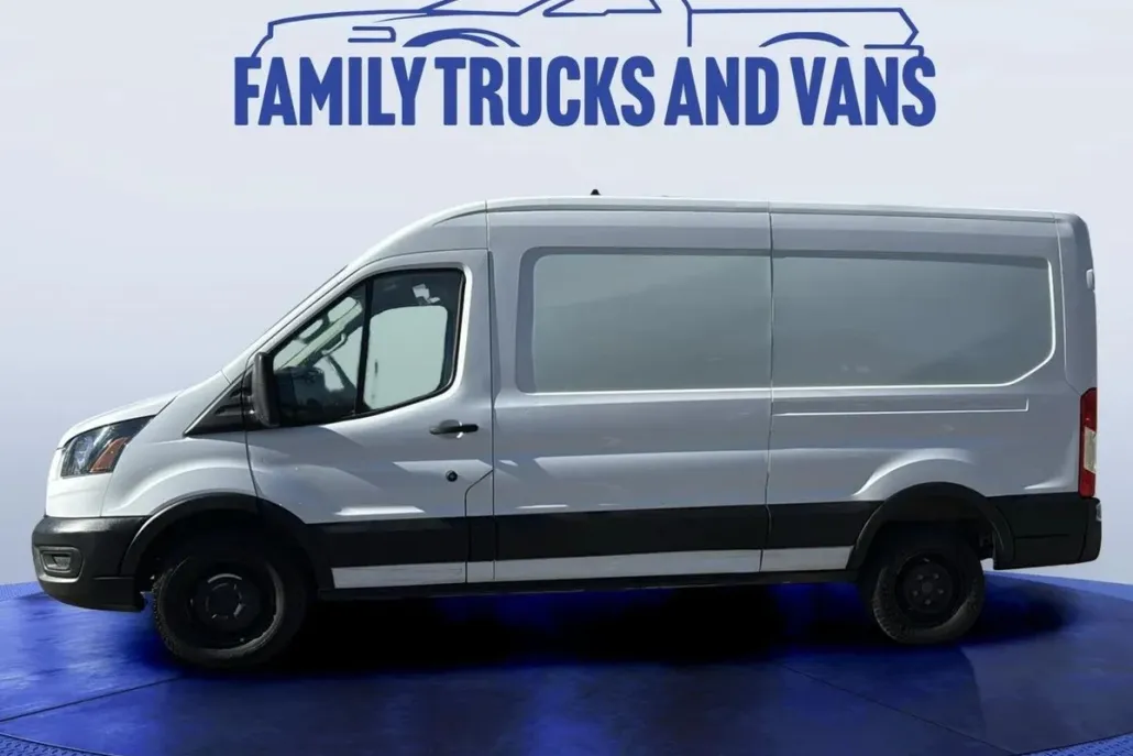 2023 Ford Transit Cargo XL photo 1