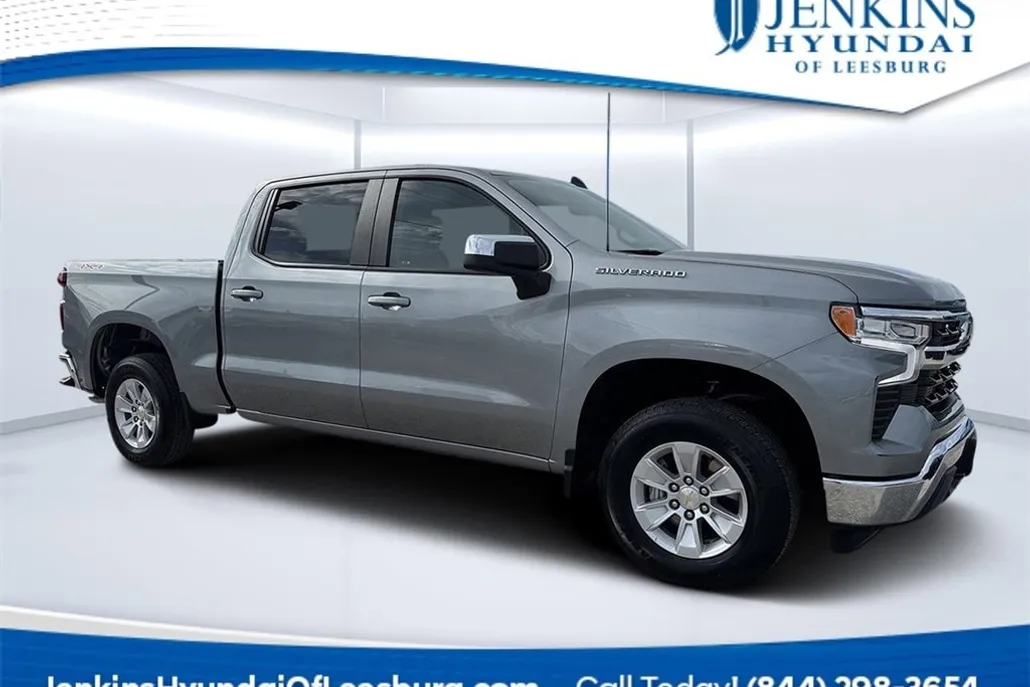 2025 Chevrolet Silverado 1500 LT photo 1