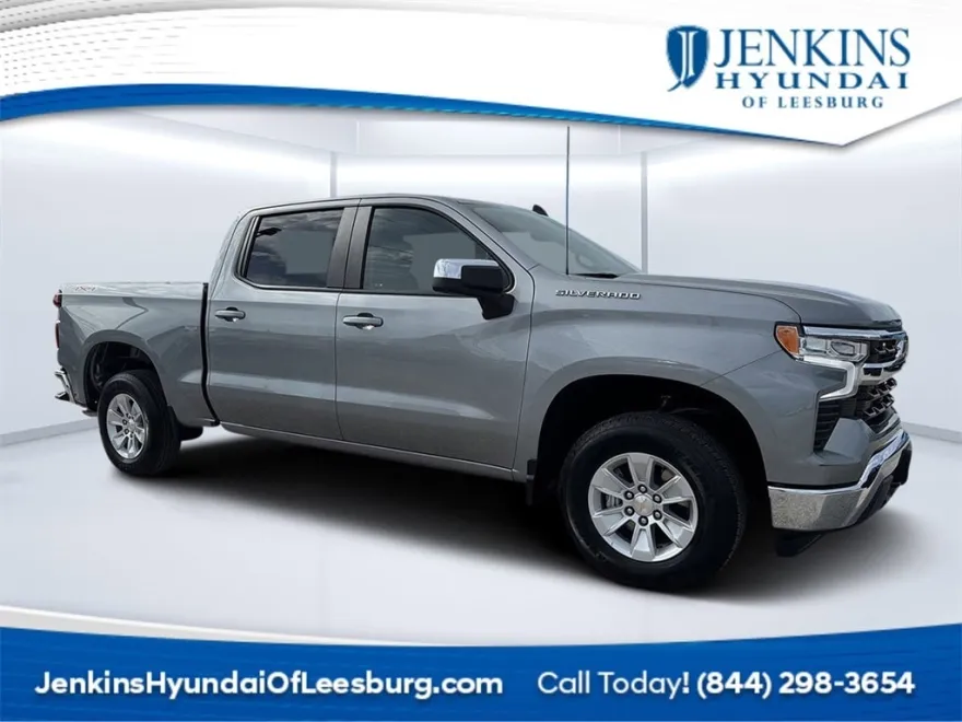 2025 Chevrolet Silverado 1500 LT photo 1
