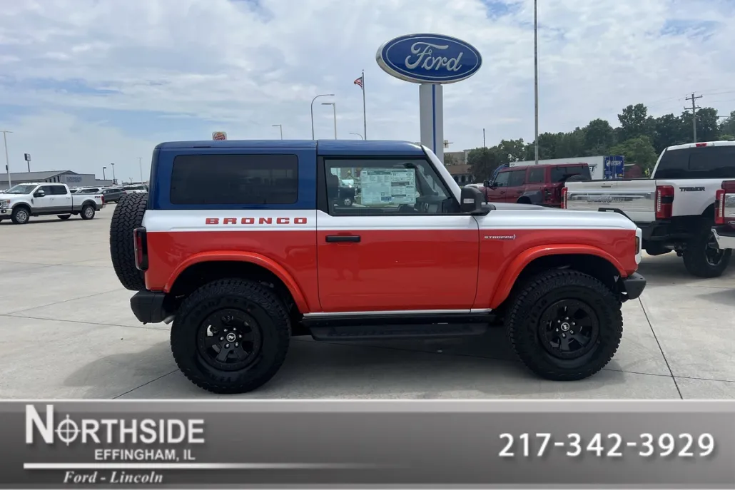 2025 Ford Bronco First Edition photo 1