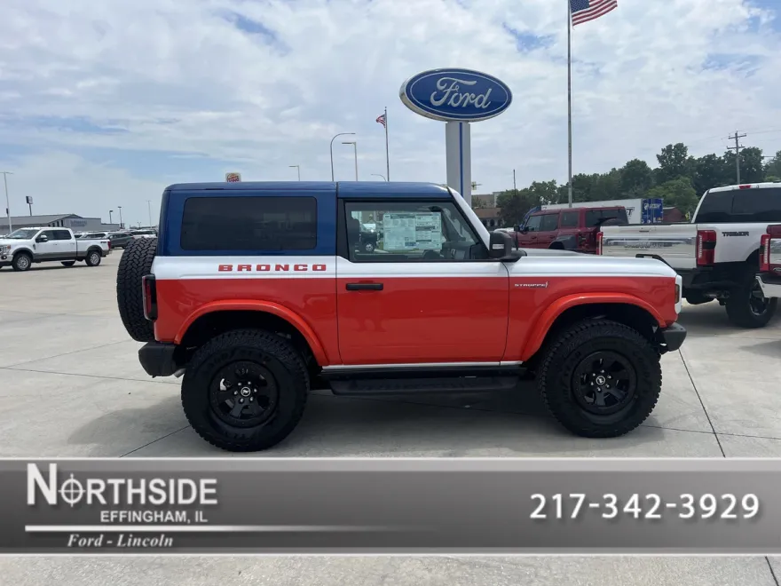 2025 Ford Bronco First Edition photo 1