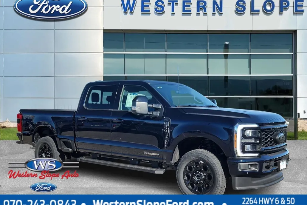 2025 Ford F-250 Lariat photo 1