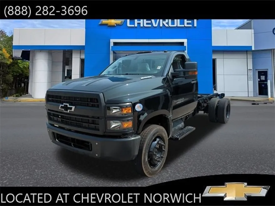 2024 Chevrolet Silverado 5500HD Work Truck photo 1