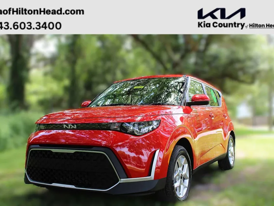2025 Kia Soul LX photo 1