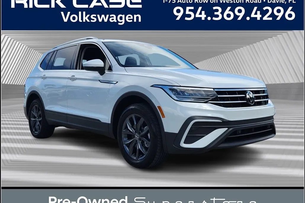 2023 Volkswagen Tiguan SE photo 1