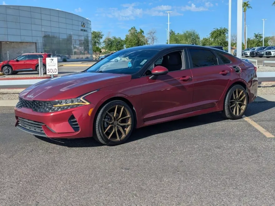 2022 Kia K5 LXS photo 1