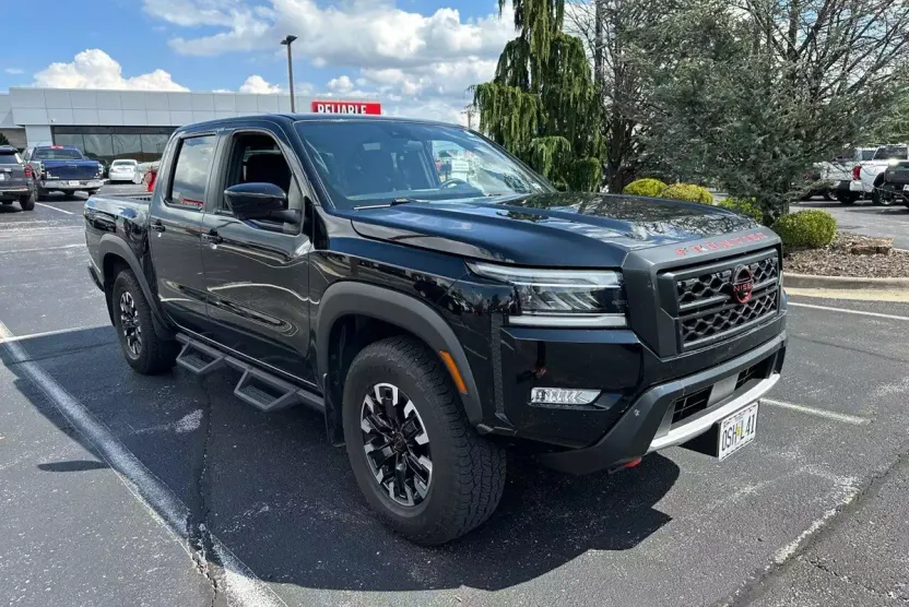 2024 Nissan Frontier PRO-4X photo 1