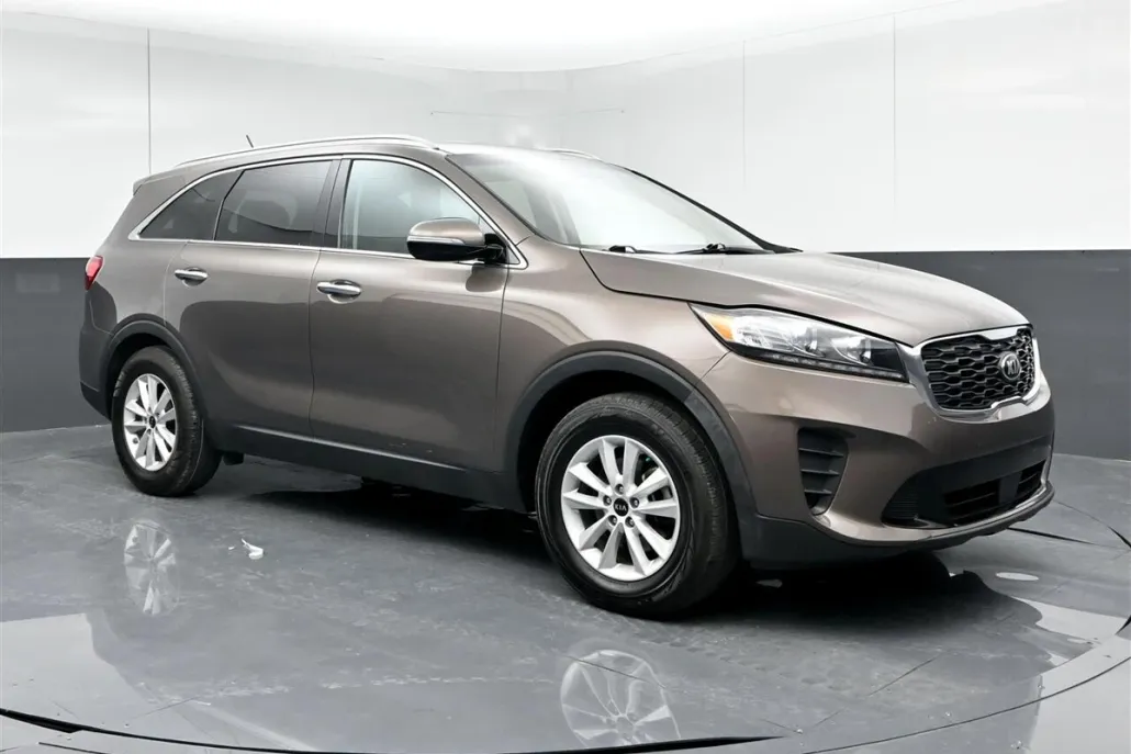 2020 Kia Sorento LX photo 1