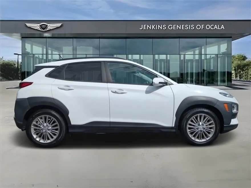 2021 Hyundai Kona SEL photo 1
