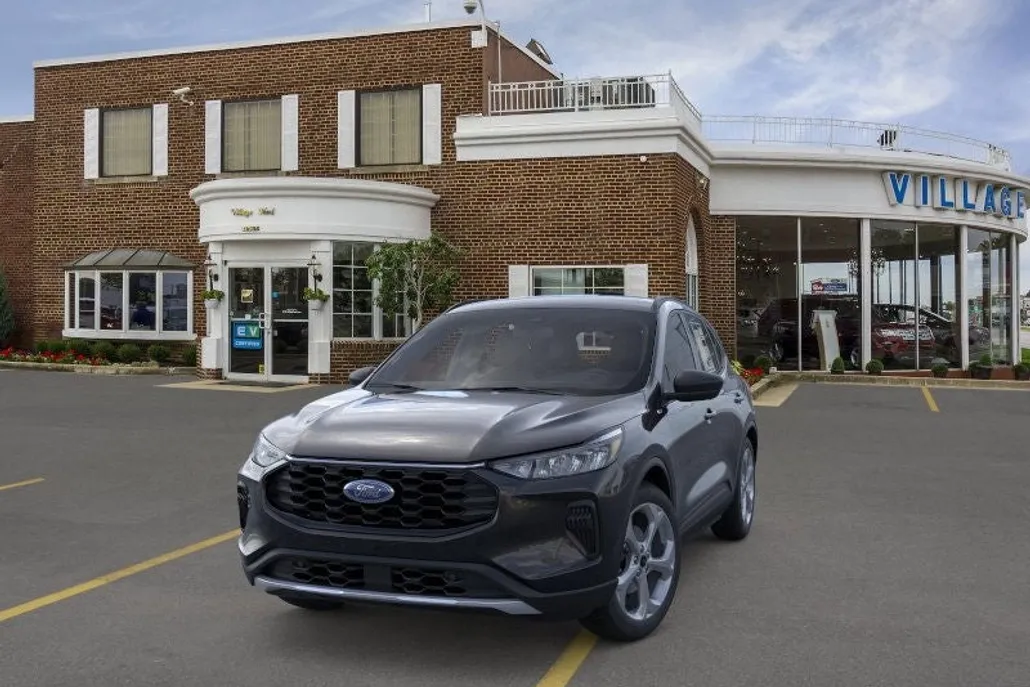 2025 Ford Escape ST-Line photo 1