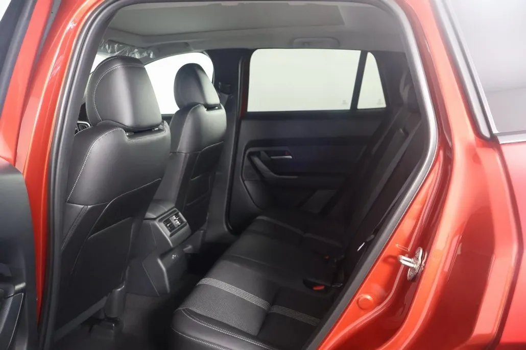 2025 Mazda CX-50 2.5 S Premium photo 1
