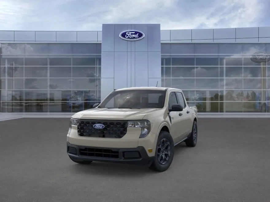 2025 Ford Maverick XLT photo 1