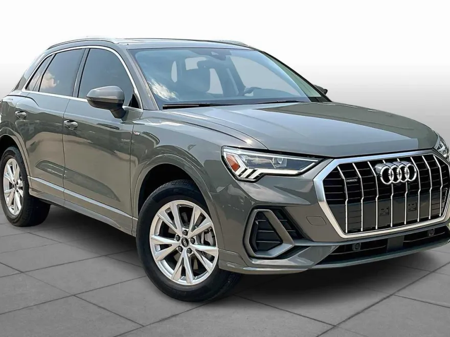 2025 Audi Q3 S line Premium Plus photo 1