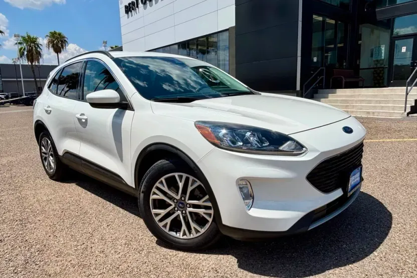 2021 Ford Escape SEL photo 1