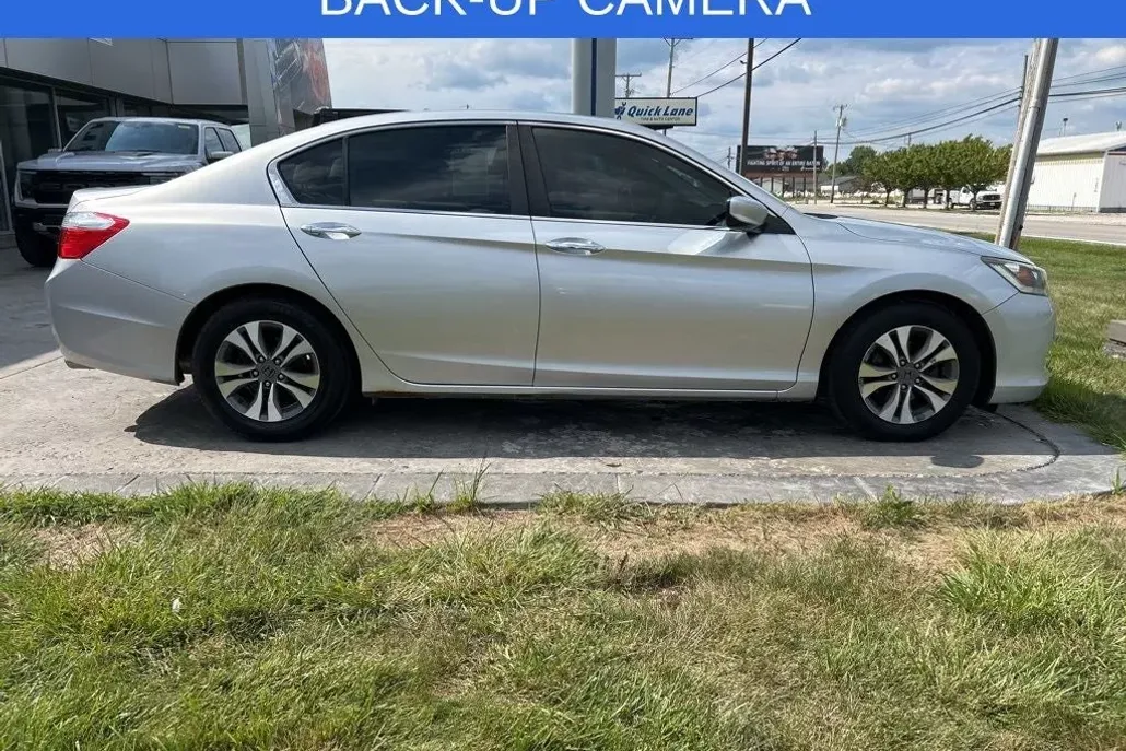 2015 Honda Accord LX photo 1