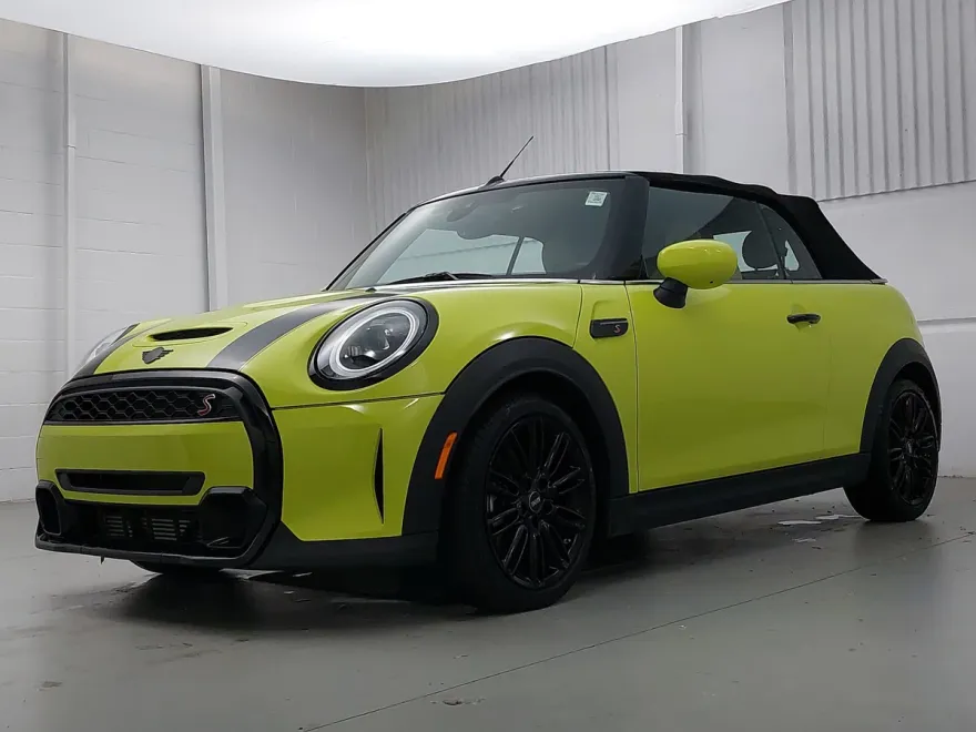 2024 Mini Cooper S Convertible photo 1