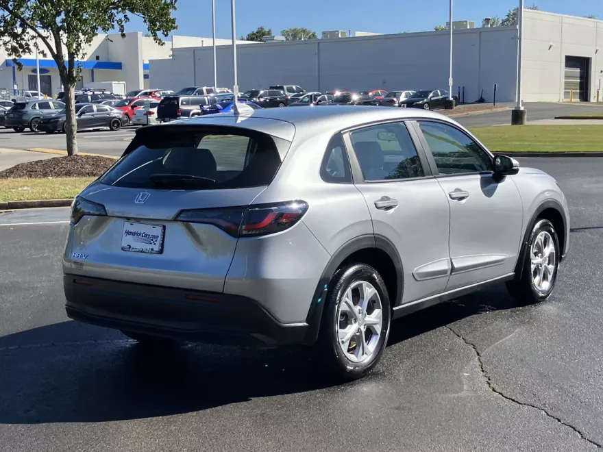 2023 Honda HR-V LX photo 1