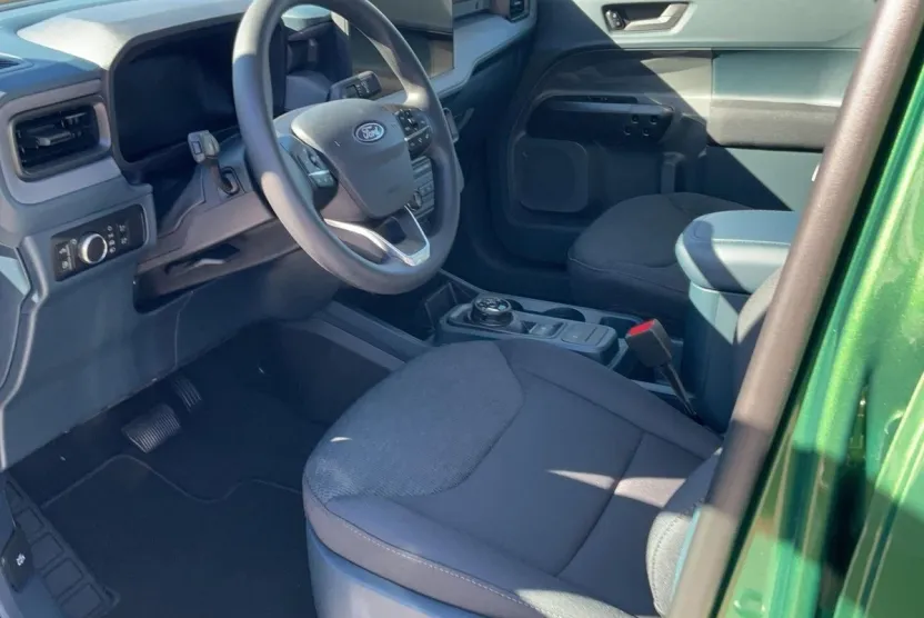 2025 Ford Maverick XL photo 1