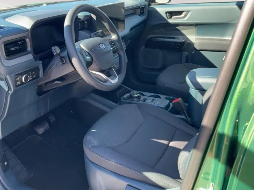 2025 Ford Maverick XL photo 1