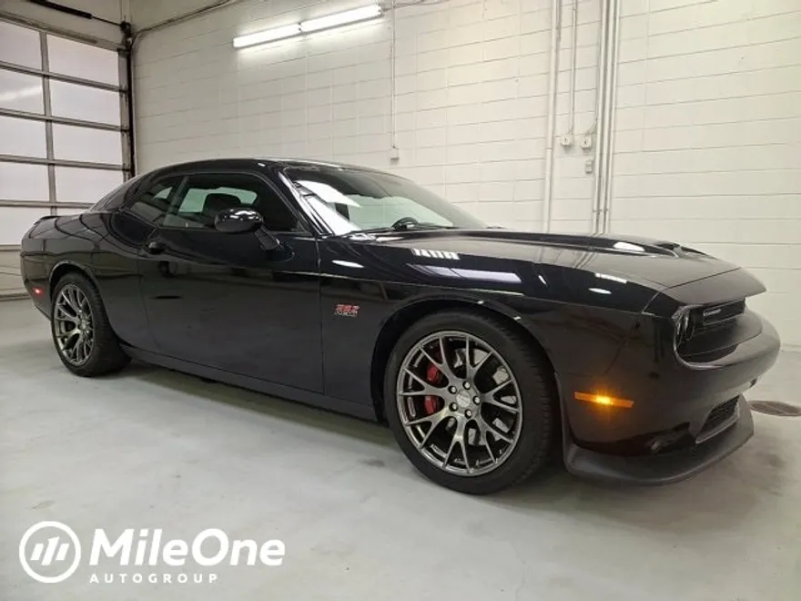 2015 Dodge Challenger SRT8 392 photo 1