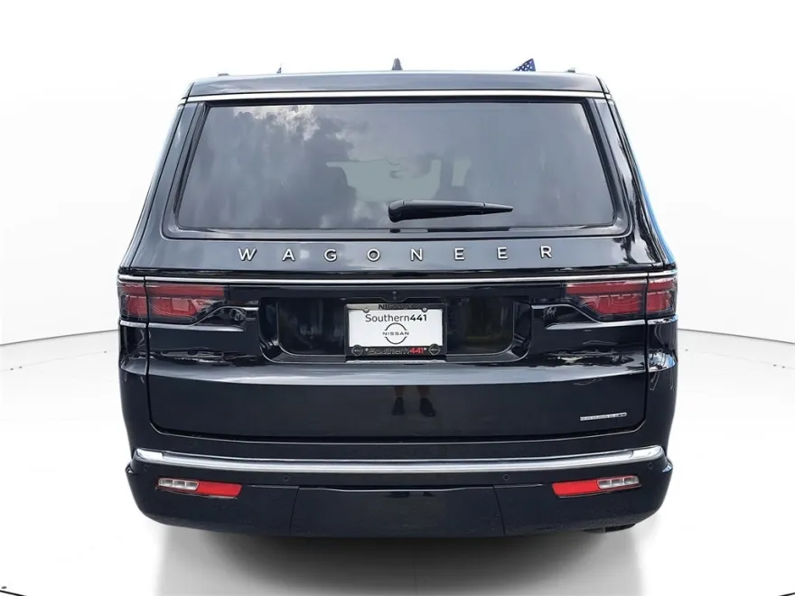 2024 Jeep Wagoneer Series II photo 1