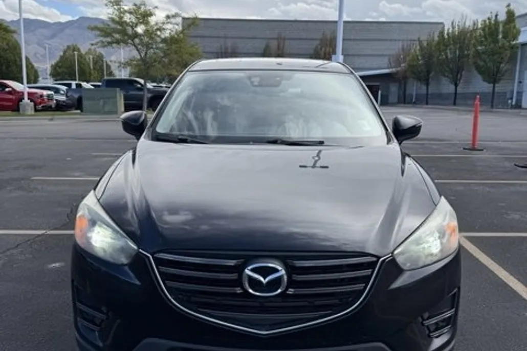 2016 Mazda CX-5 Grand Touring Sport photo 1