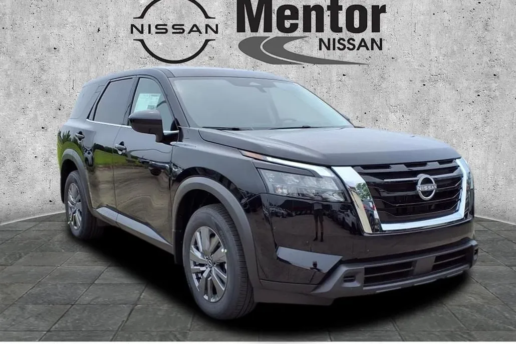 2025 Nissan Pathfinder S photo 1