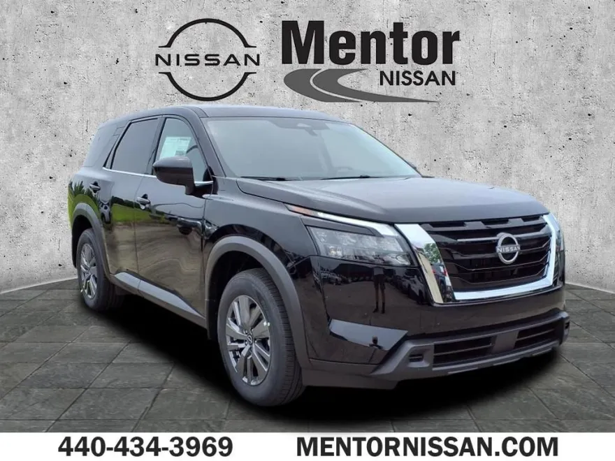 2025 Nissan Pathfinder S photo 1