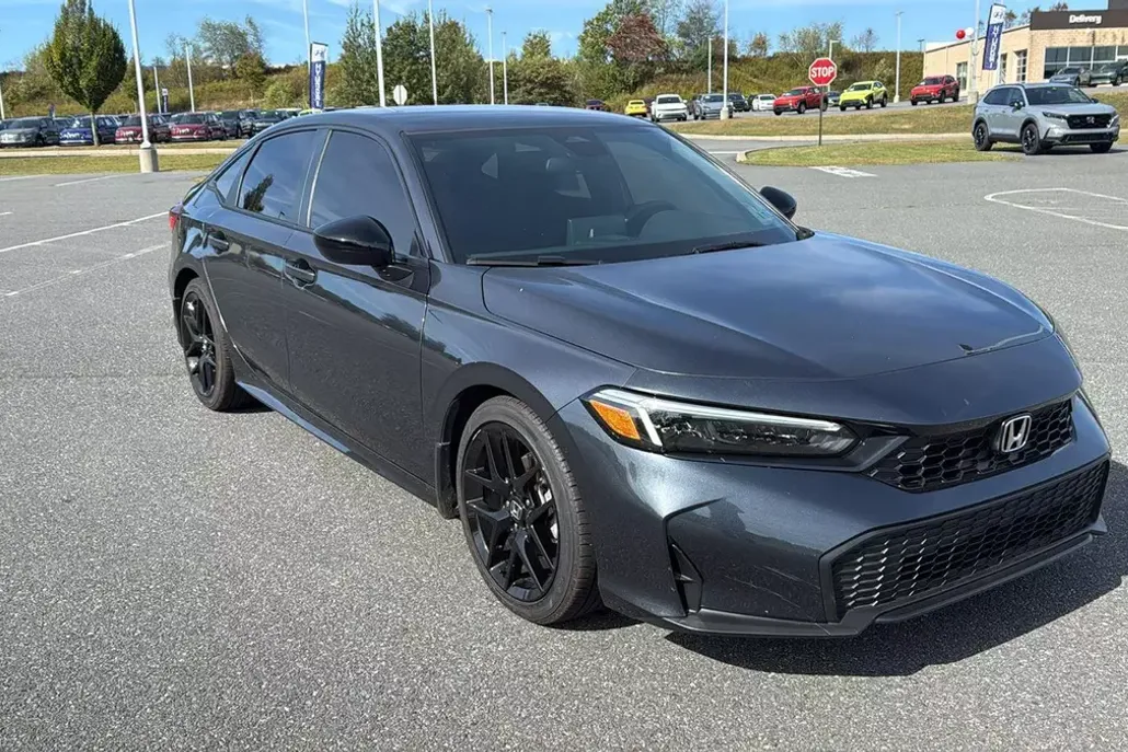 2025 Honda Civic Sport photo 1