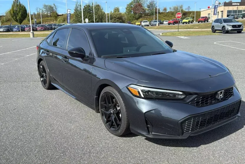 2025 Honda Civic Sport photo 1