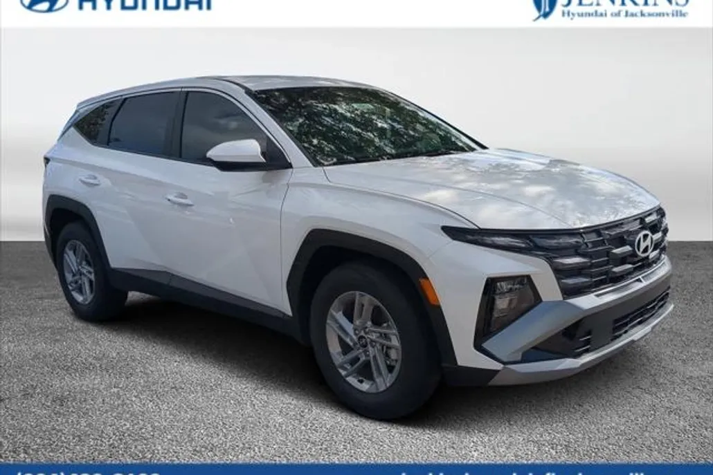 2025 Hyundai Tucson SE photo 1