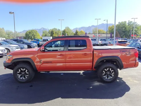 2016 Toyota Tacoma TRD Off-Road photo 4