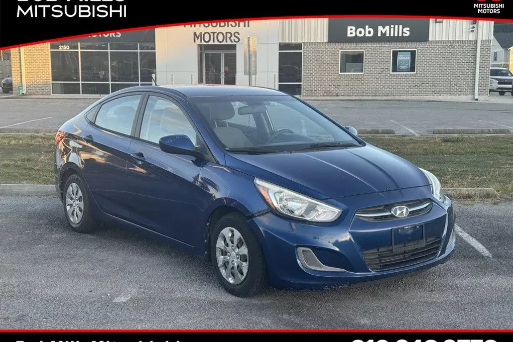 2016 Hyundai Accent SE photo 1