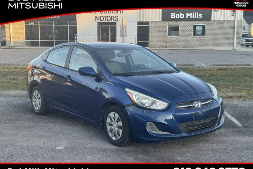 2016 Hyundai Accent SE photo 1