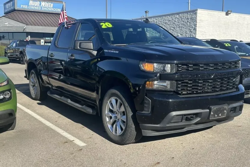 2020 Chevrolet Silverado 1500 Custom photo 1