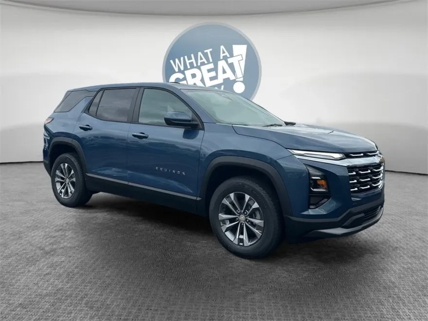 2026 Chevrolet Equinox LT photo 1