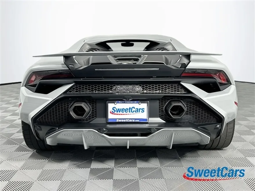 2023 Lamborghini Huracan Tecnica photo 6