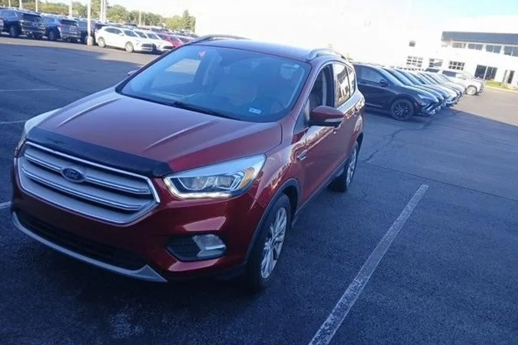 2017 Ford Escape Titanium photo 1