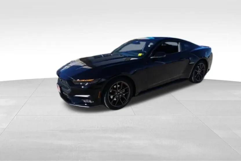 2025 Ford Mustang photo 1