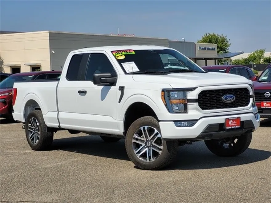 2023 Ford F-150 XL photo 1