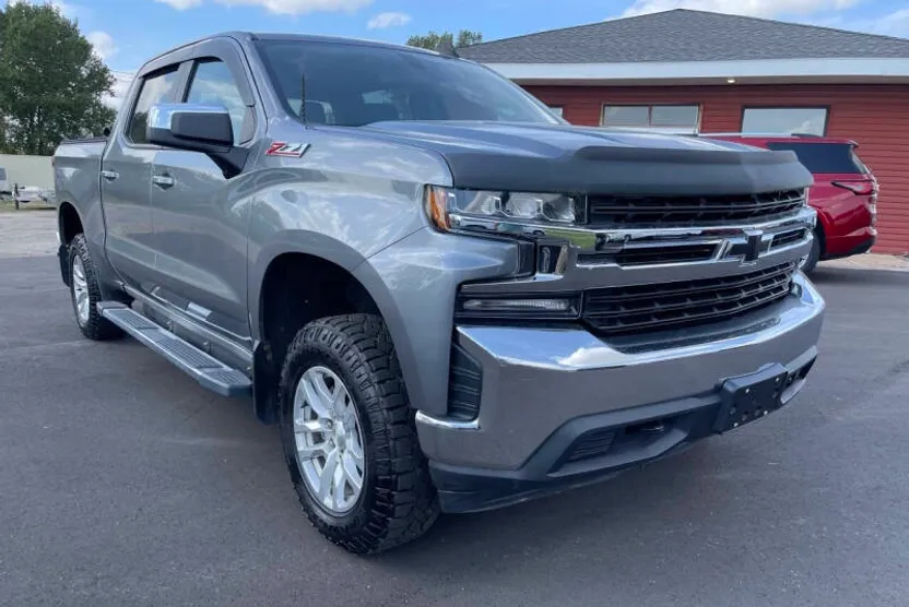 2019 Chevrolet Silverado 1500 LT photo 1
