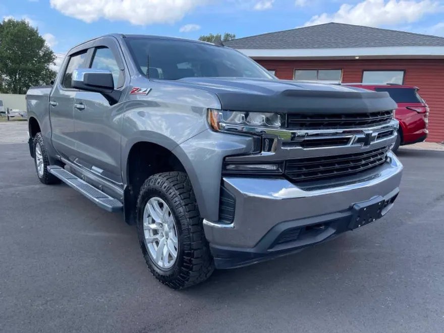 2019 Chevrolet Silverado 1500 LT photo 1