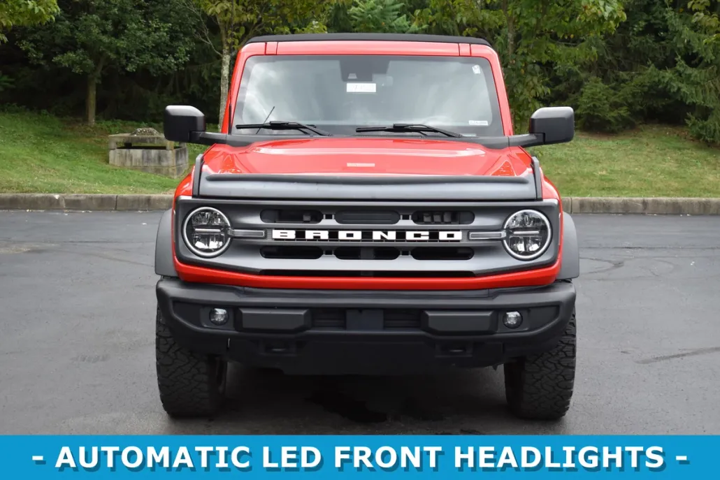 2022 Ford Bronco Base Big Bend Black Diamond Outer Banks photo 1