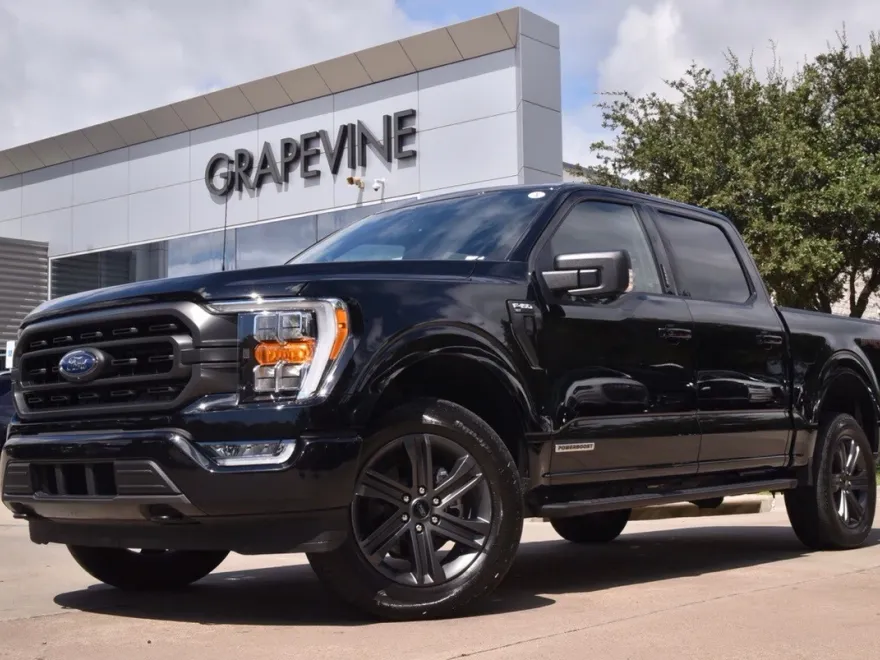 2023 Ford F-150 XLT photo 1